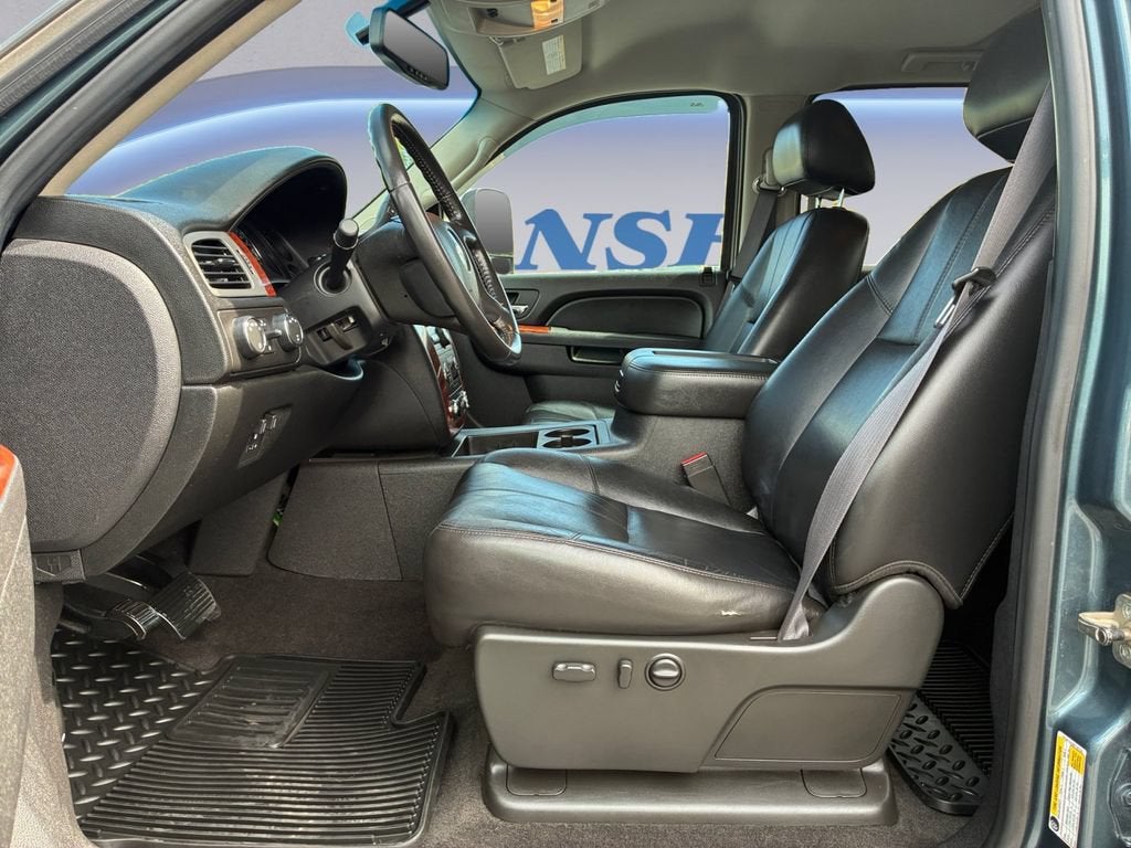 2011 Chevrolet Silverado 3500 HD SRW LTZ