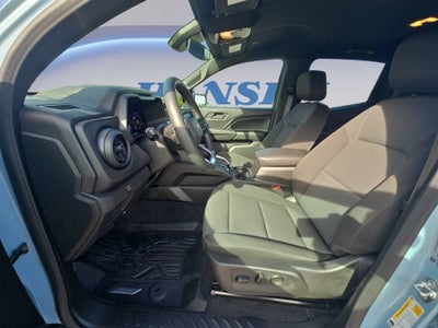 2025 Chevrolet Colorado WT/LT