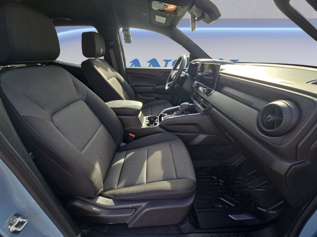 2025 Chevrolet Colorado WT/LT