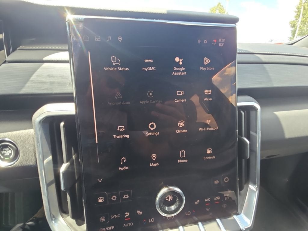 2025 GMC Acadia Elevation