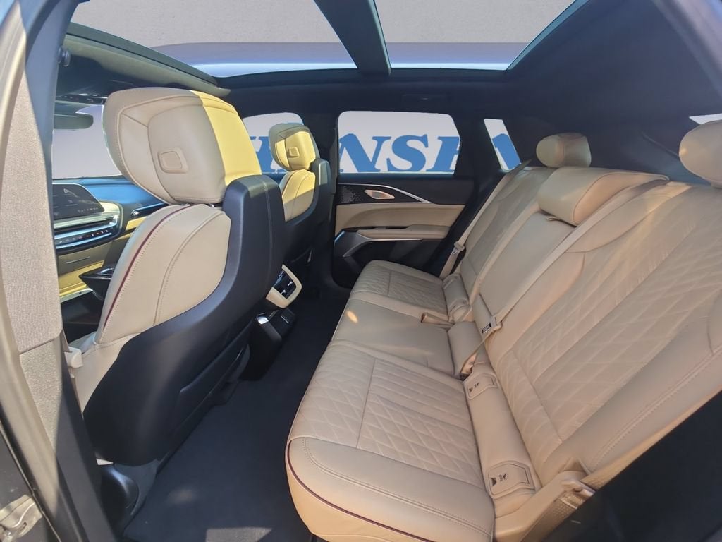 2024 Cadillac LYRIQ Sport 3