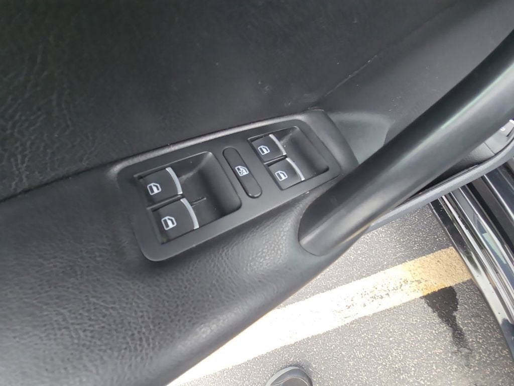 2014 Volkswagen Passat SE