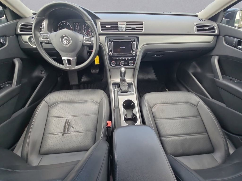 2014 Volkswagen Passat SE