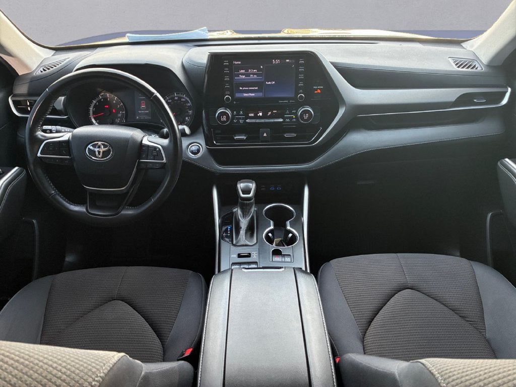 2022 Toyota Highlander LE